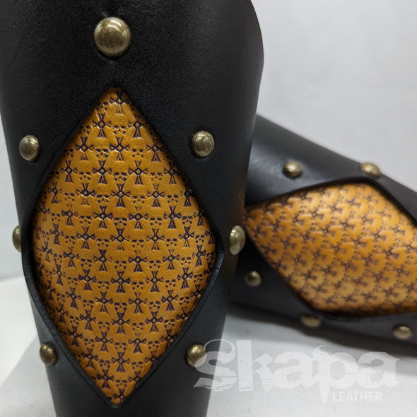 Rogue's Skull Leather Bracers