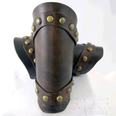 Medieval leather bracers – SokolWorkshop